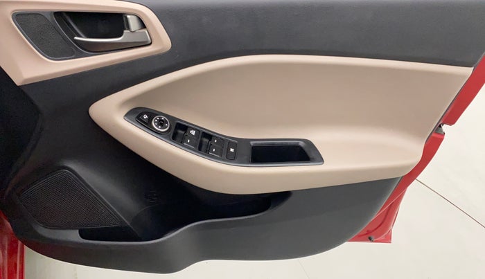 2017 Hyundai Elite i20 ASTA 1.2, Petrol, Manual, 40,373 km, Driver Side Door Panels Control