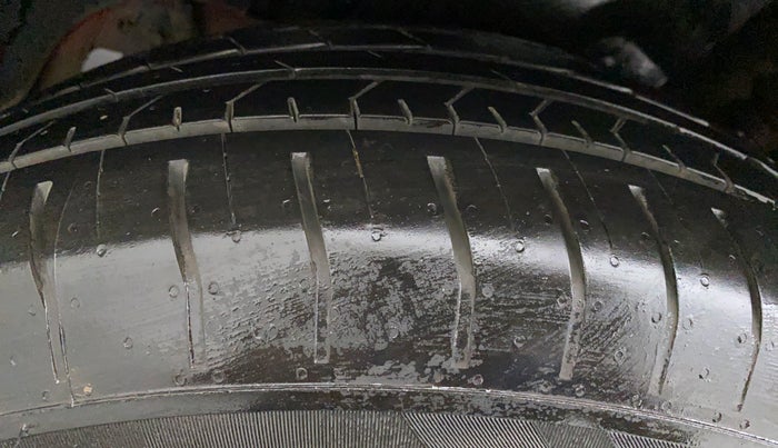 2015 Hyundai Creta 1.6 SX PLUS DIESEL, Diesel, Manual, 68,211 km, Right Rear Tyre Tread