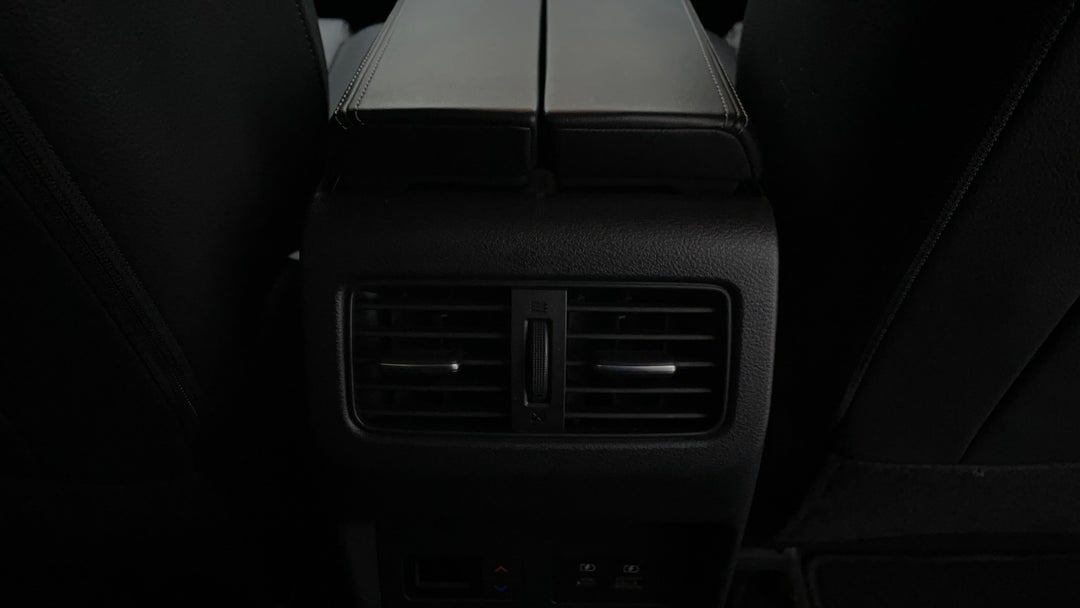 Rear A/C Vent