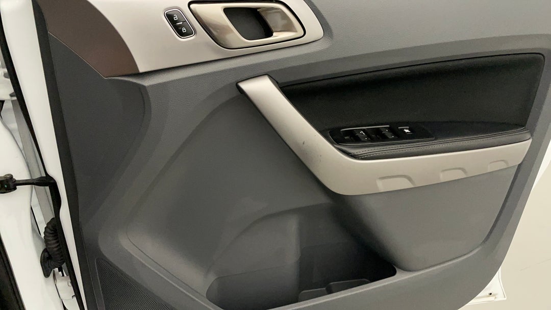 2018 Ford Ranger Xlt 3.2 (4x4), Automatic, 142994 km, Speaker View