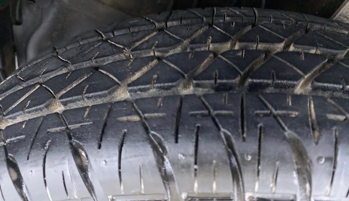 2017 Maruti Swift VXI OPT, Petrol, Manual, 34,861 km, Left Front Tyre Tread