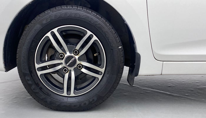 2012 Hyundai Eon D LITE PLUS, Petrol, Manual, 37,956 km, Left Front Wheel