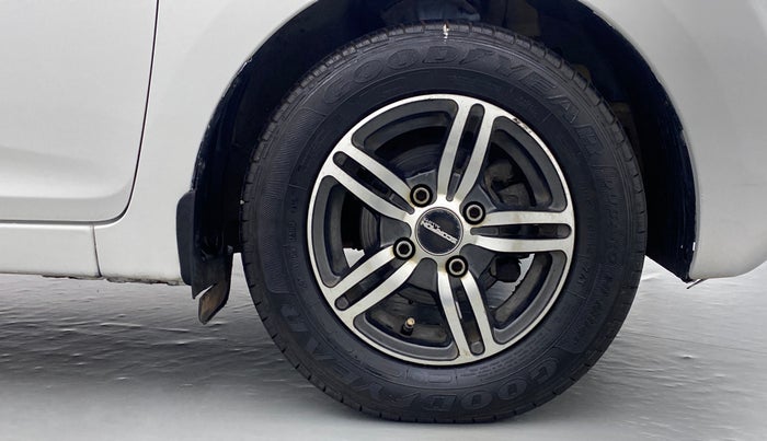 2012 Hyundai Eon D LITE PLUS, Petrol, Manual, 37,956 km, Right Front Wheel