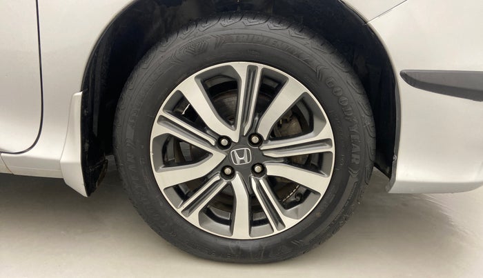 2018 Honda City V MT PETROL, Petrol, Manual, 29,942 km, Right Front Wheel