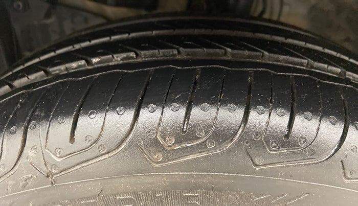 2018 Honda City V MT PETROL, Petrol, Manual, 29,942 km, Left Front Tyre Tread