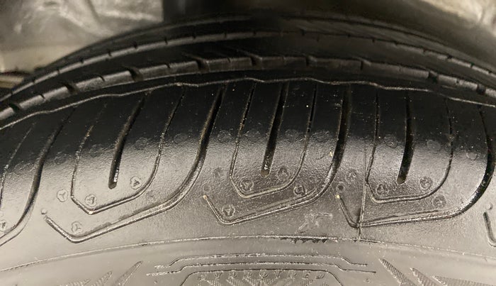 2018 Honda City V MT PETROL, Petrol, Manual, 29,942 km, Right Rear Tyre Tread