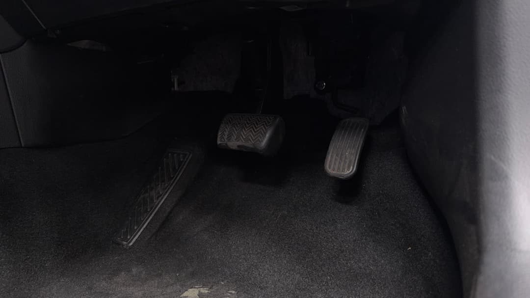 2022 Toyota Corolla Ascent Sport, Automatic, 84065 km, Pedals and Footmat