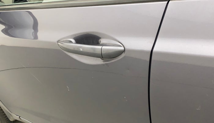 2014 Hyundai Grand i10 MAGNA 1.2 KAPPA VTVT, Petrol, Manual, 63,260 km, Front passenger door - Slightly dented