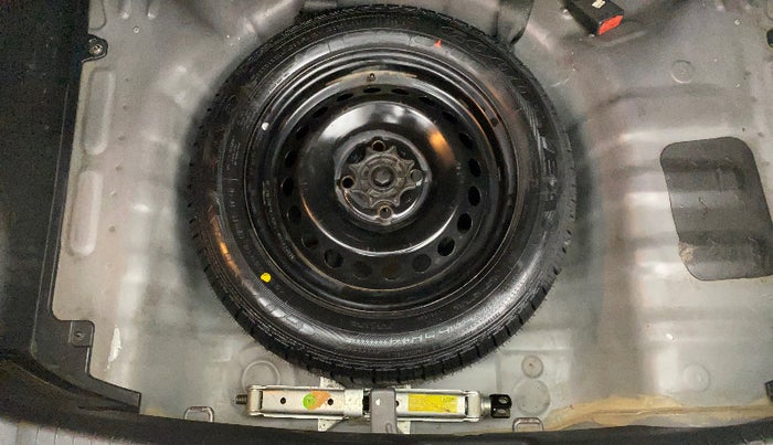 2014 Hyundai Grand i10 MAGNA 1.2 KAPPA VTVT, Petrol, Manual, 63,260 km, Dicky (Boot door) - Tool missing