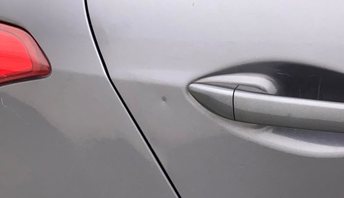 2014 Hyundai Grand i10 MAGNA 1.2 KAPPA VTVT, Petrol, Manual, 63,260 km, Right rear door - Slightly dented