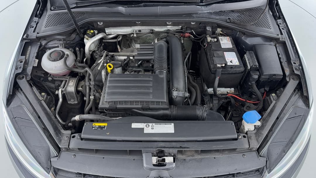 2018 Volkswagen Golf 110 Tsi Trendline, Automatic, 92444 km, Open Bonnet (Engine)