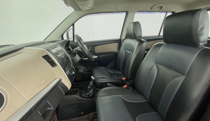 2015 Maruti Wagon R 1.0 VXI, Petrol, Manual, 28,989 km, Right Side Front Door Cabin