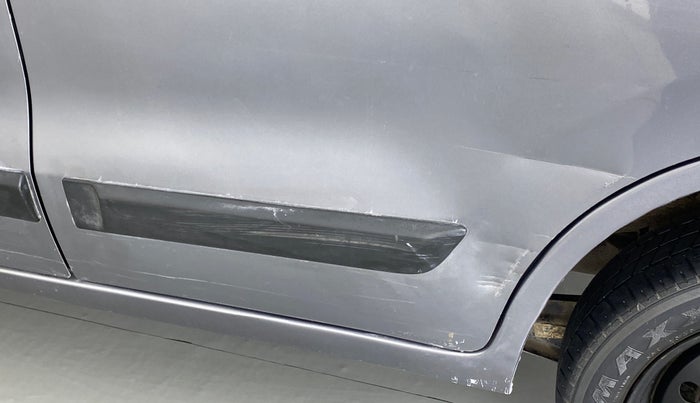 2015 Maruti Wagon R 1.0 VXI, Petrol, Manual, 28,989 km, Rear left door - Slightly dented