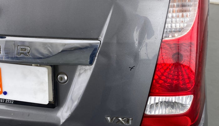 2015 Maruti Wagon R 1.0 VXI, Petrol, Manual, 28,989 km, Dicky (Boot door) - Slightly dented