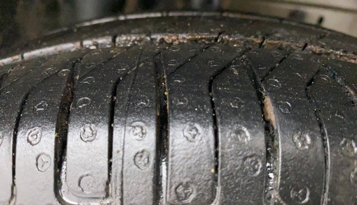2018 Datsun Go Plus T, Petrol, Manual, 29,855 km, Right Front Tyre Tread