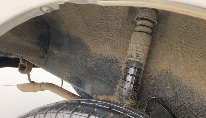 2018 Datsun Go Plus T, Petrol, Manual, 29,855 km, Right quarter panel - Lining is missing
