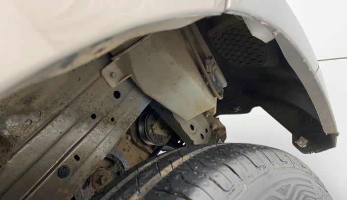 2018 Datsun Go Plus T, Petrol, Manual, 29,855 km, Right fender - Lining missing