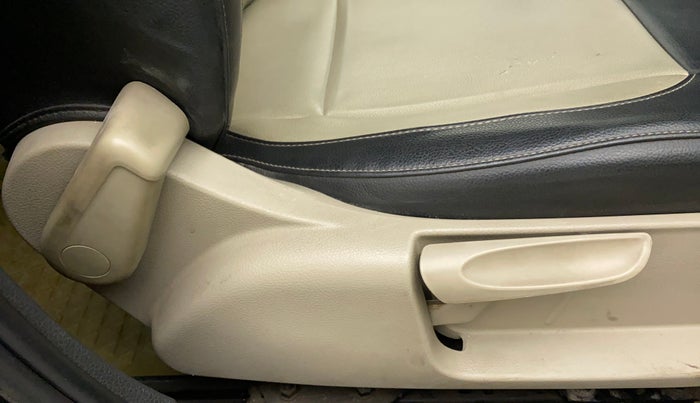 2013 Volkswagen Polo HIGHLINE1.2L, Petrol, Manual, 56,605 km, Driver Side Adjustment Panel