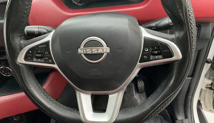2022 Nissan MAGNITE XE, Petrol, Manual, 12,695 km, Steering wheel - Phone control not functional