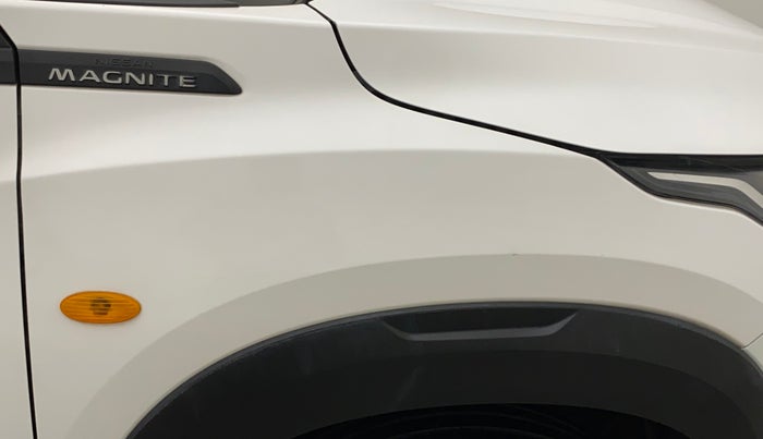 2022 Nissan MAGNITE XE, Petrol, Manual, 12,695 km, Right fender - Slightly dented