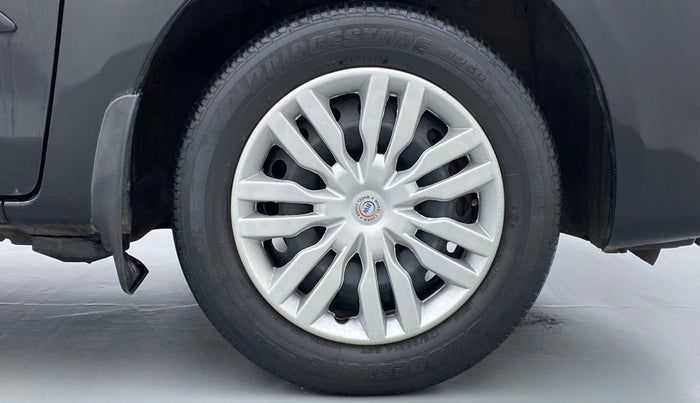2011 Toyota Etios G, Petrol, Manual, 58,462 km, Right Front Wheel