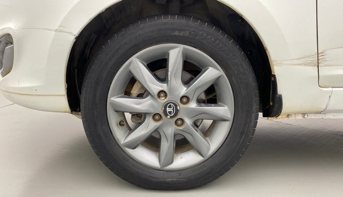2015 Tata Bolt XT REVOTRON, Petrol, Manual, 27,262 km, Left Front Wheel