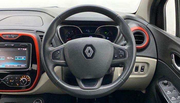 2018 Renault Captur RXT Diesel Dual Tone, Diesel, Manual, 38,532 km, Steering Wheel Close Up