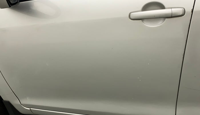 2014 Maruti Swift Dzire VXI, Petrol, Manual, 68,401 km, Front passenger door - Minor scratches