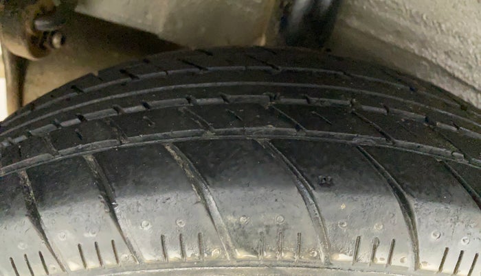 2018 Maruti Celerio LXI, Petrol, Manual, 37,934 km, Right Rear Tyre Tread
