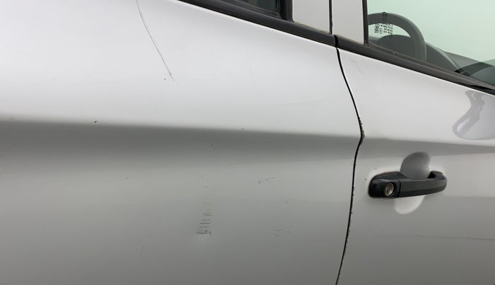 2011 Hyundai i20 MAGNA (O) 1.2, Petrol, Manual, 50 km, Right rear door - Minor scratches