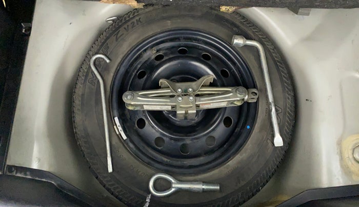 2014 Maruti Swift VXI, Petrol, Manual, 61,043 km, Spare Tyre