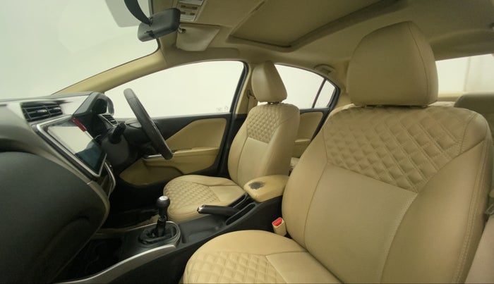 2015 Honda City 1.5L I-VTEC VX, Petrol, Manual, 1,00,831 km, Right Side Front Door Cabin
