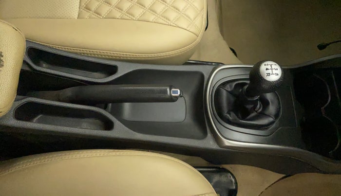 2015 Honda City 1.5L I-VTEC VX, Petrol, Manual, 1,00,831 km, Gear Lever