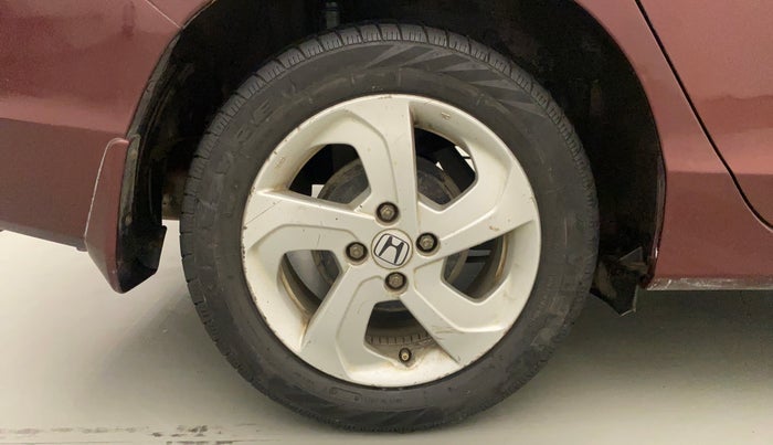 2015 Honda City 1.5L I-VTEC VX, Petrol, Manual, 1,00,831 km, Right Rear Wheel