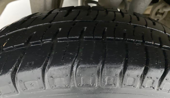 2015 Maruti Alto 800 LXI, Petrol, Manual, 29,499 km, Right Rear Tyre Tread