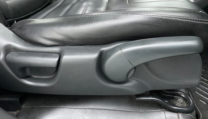2018 Honda WR-V 1.5 i-DTEC VX MT, Diesel, Manual, 57,192 km, Driver Side Adjustment Panel