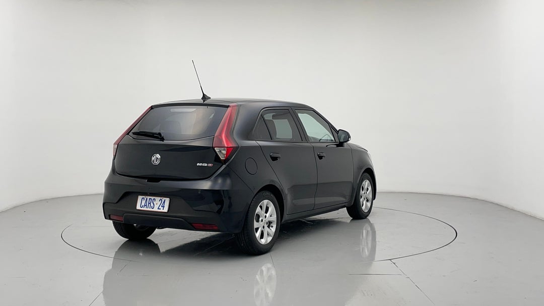 Right Back Diagonal (45- Degree) View