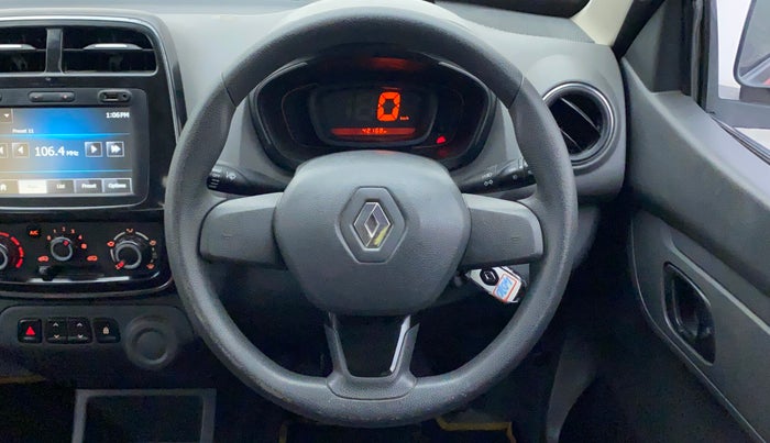 2016 Renault Kwid RXT 0.8, Petrol, Manual, 100 km, Steering Wheel Close Up
