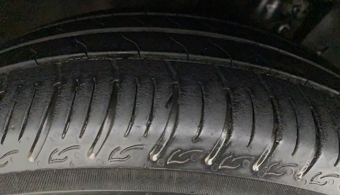 2014 Honda Amaze 1.2L I-VTEC S, Petrol, Manual, 57,700 km, Right Rear Tyre Tread