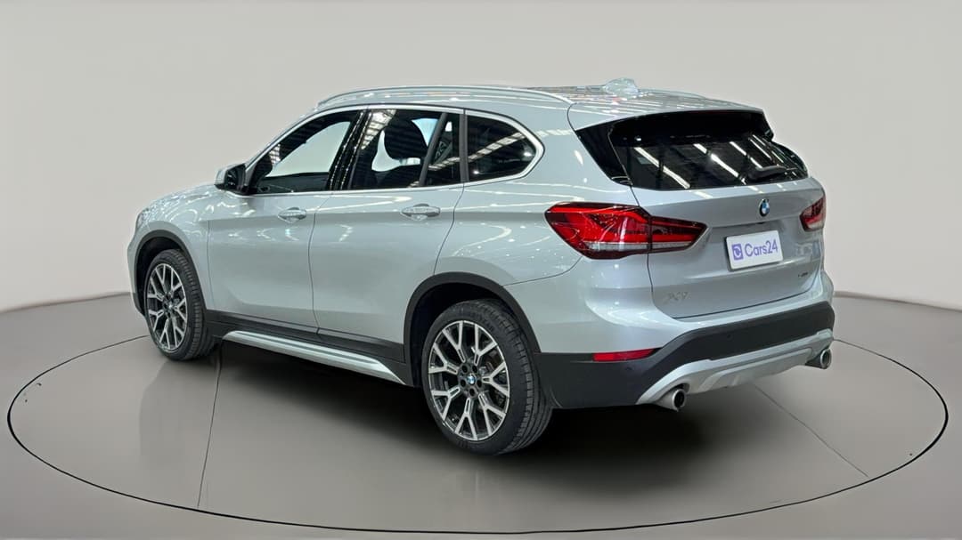 2021 BMW X1 xDrive 25i, Automatic, 27012 km, Left Back Diagonal (45- Degree) View