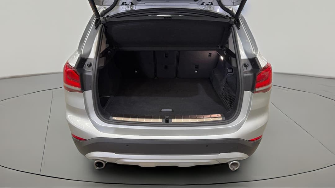 2021 BMW X1 xDrive 25i, Automatic, 27012 km, Boot Inside View