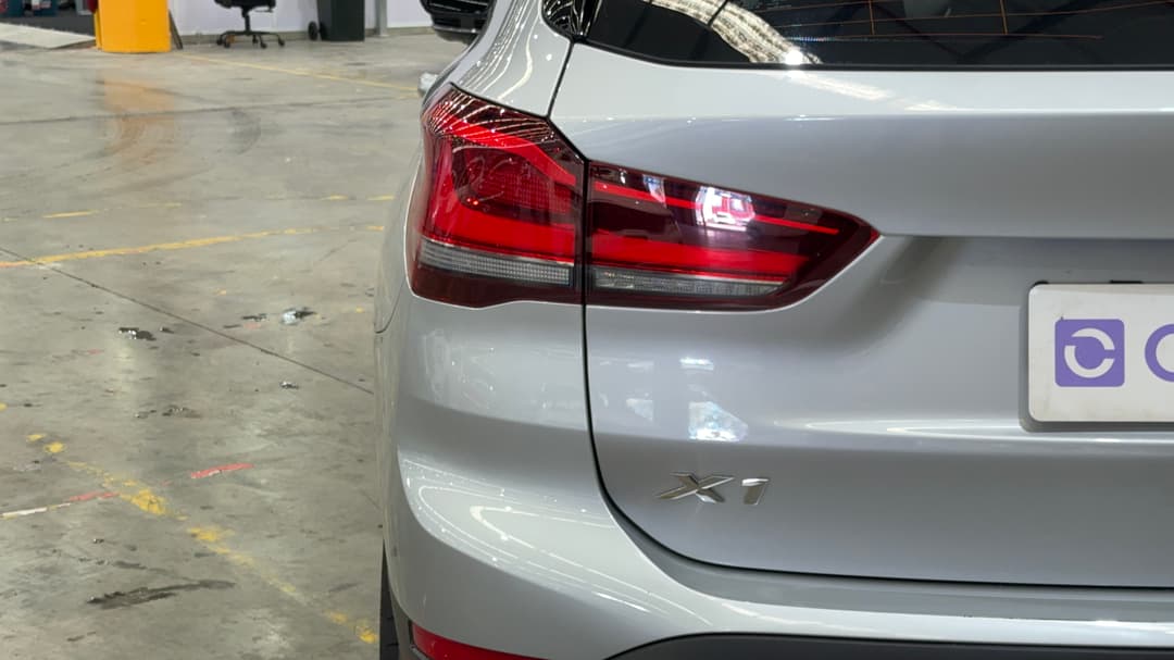 2021 BMW X1 xDrive 25i, Automatic, 27012 km, Badge (Boot Left Side)