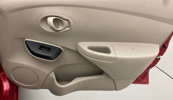 2017 Datsun Go T, Petrol, Manual, 46,059 km, Driver Side Door Panels Control