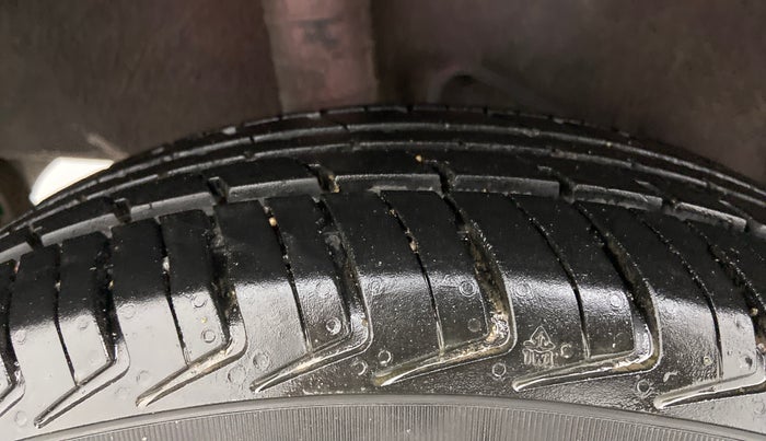 2017 Datsun Go T, Petrol, Manual, 46,059 km, Right Rear Tyre Tread