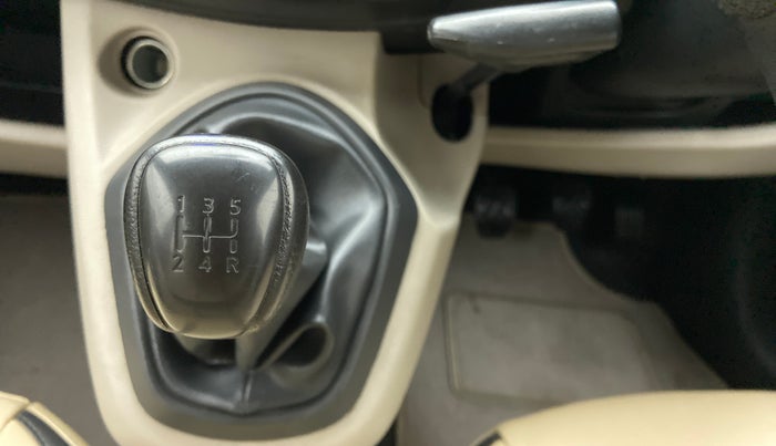 2017 Datsun Go T, Petrol, Manual, 46,059 km, Gear Lever