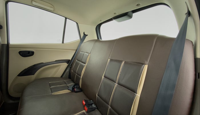 2014 Hyundai i10 MAGNA 1.1 IRDE2, Petrol, Manual, 38,900 km, Right Side Rear Door Cabin