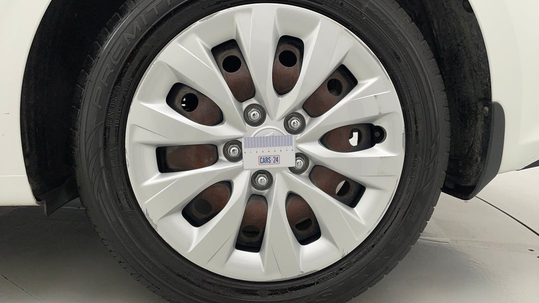 Wheels Hubcap Rear LHS Gutter Rash