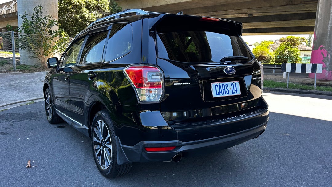 Left Back Diagonal (45- Degree) View