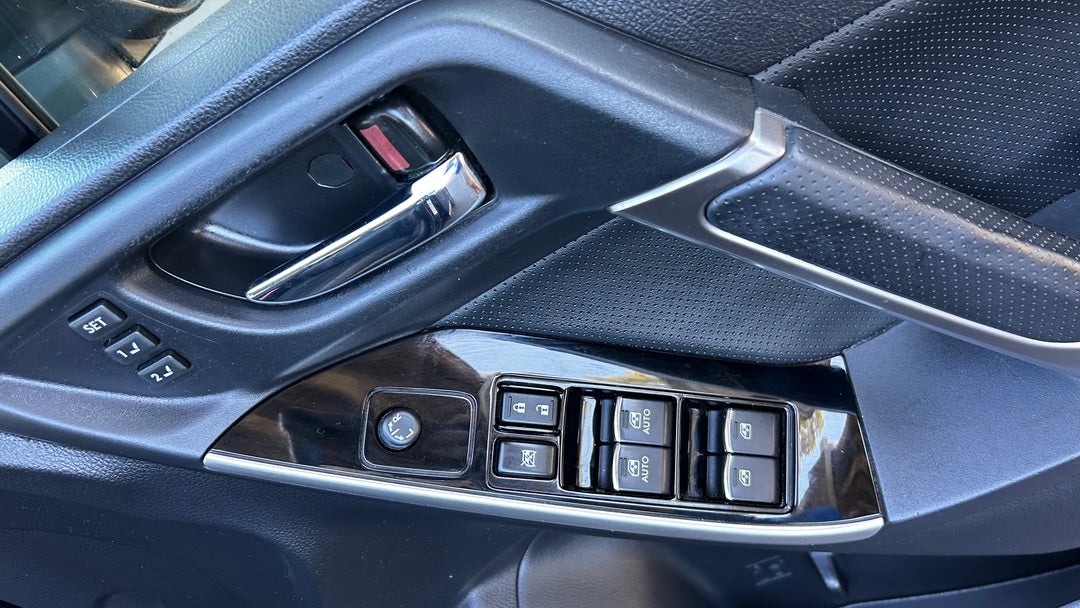 Drivers Side Door Panel Controls