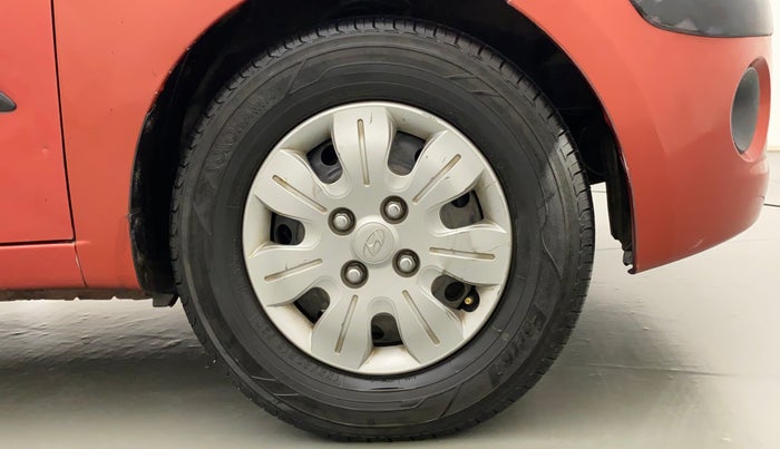 2010 Hyundai i10 SPORTZ 1.2, Petrol, Manual, 1,04,176 km, Right Front Wheel